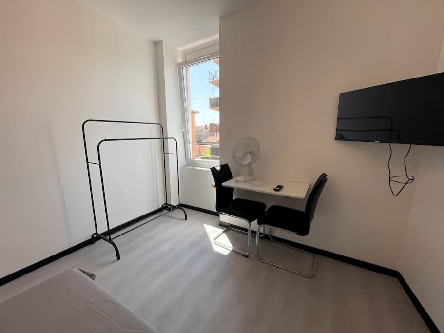 Studio B2 20M2 Cosy 5Min A Pied Des Gares Roanne Buitenkant foto